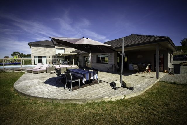 Maison ossature bois contemporaine avec piscine